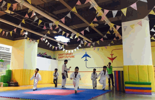 奇趣儿童运动馆